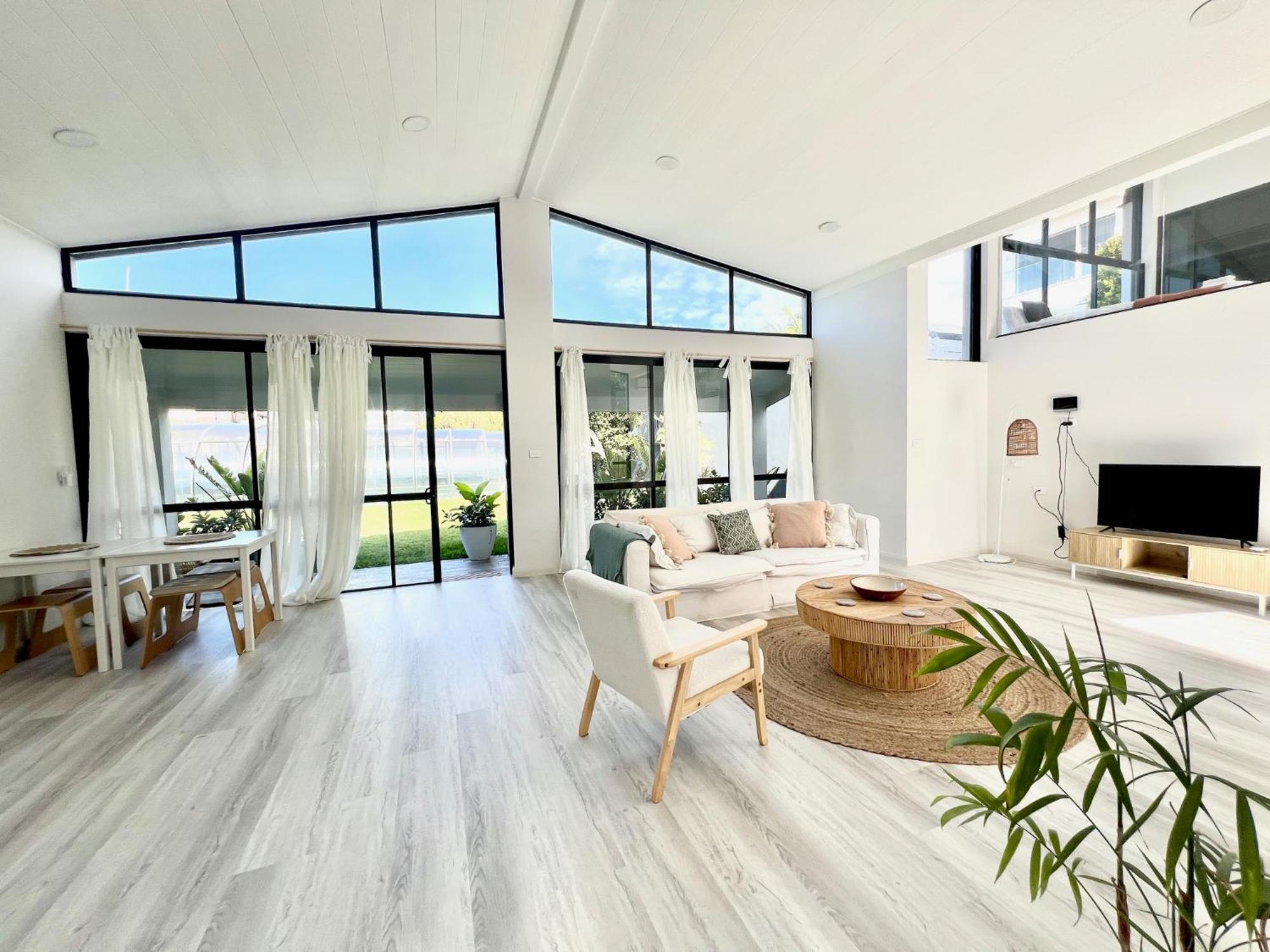 Amazing Ocean Close To Natural Rock Pools Villa *